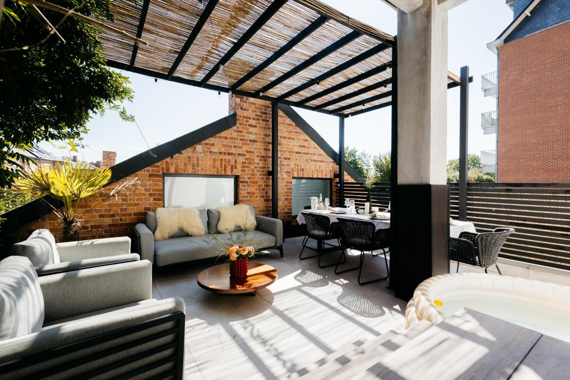 The Edgewater Suites - Park View Намюр Экстерьер фото